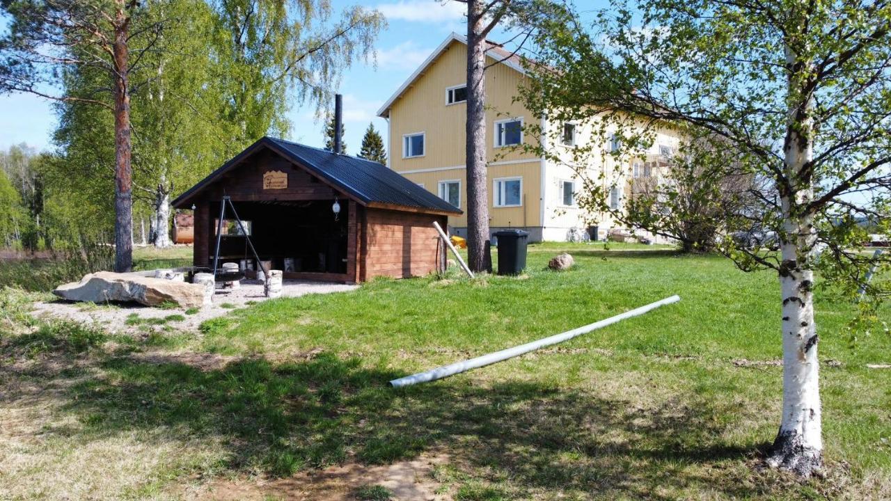 Napapiirin Eraekartano Apartment Pello Bagian luar foto